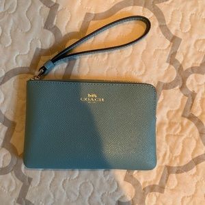 Coach wristlet in blue